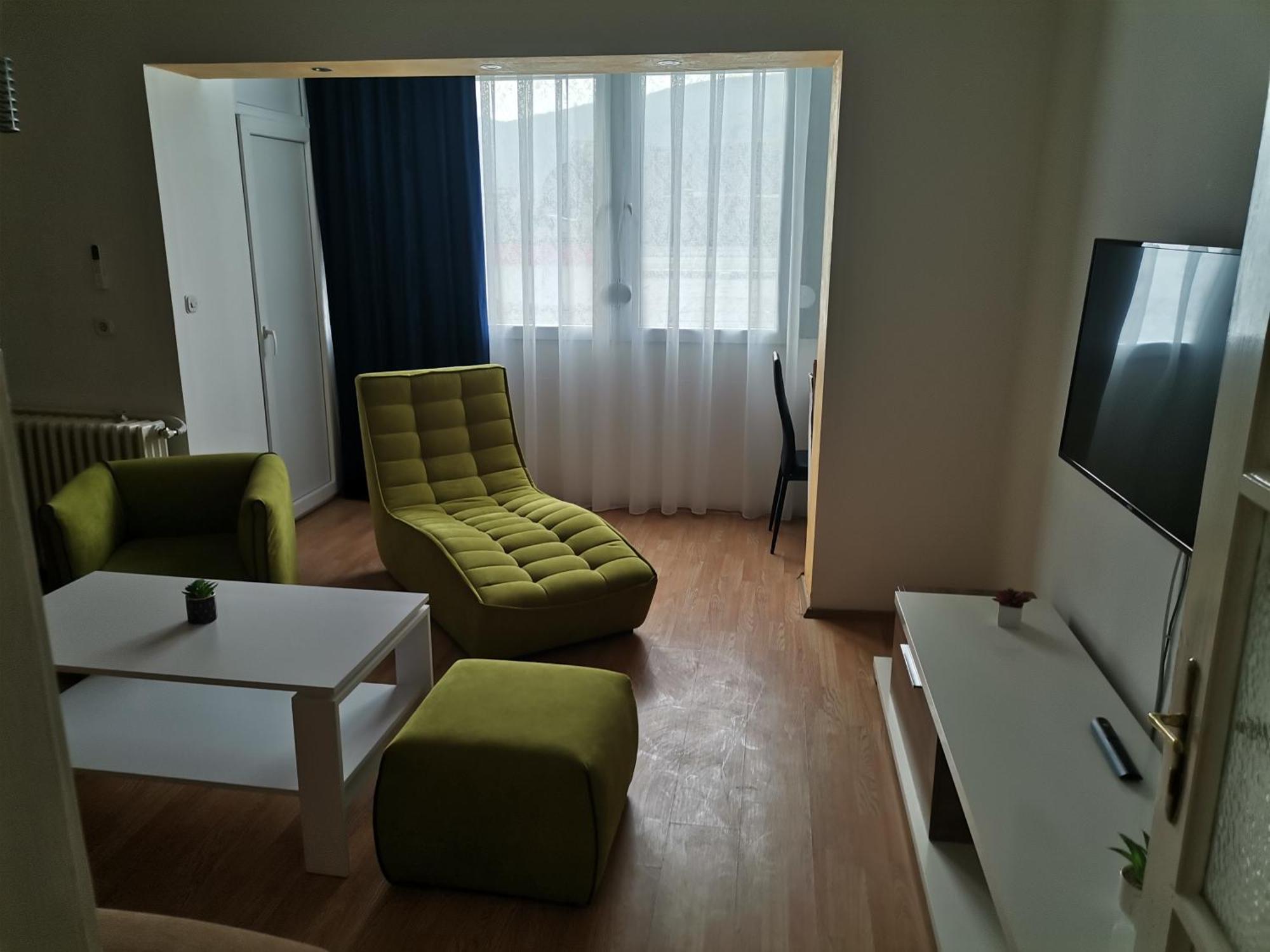 Calla 5 Apartment - Main Square, In The City Shopping Center - Parking Slot With Security And Video Camera Skopie Exterior foto